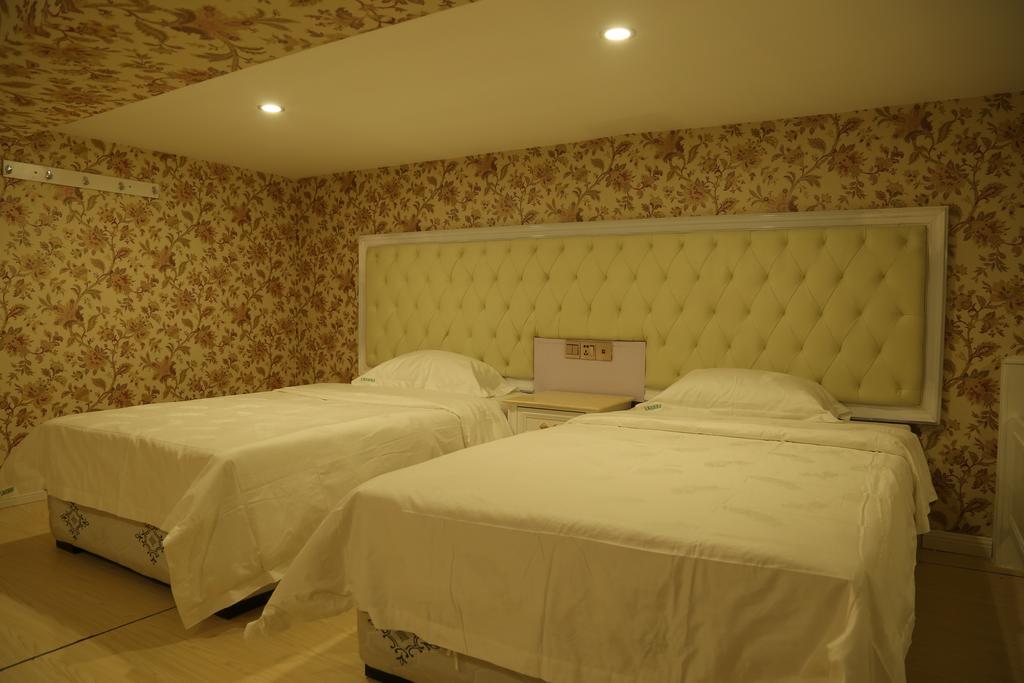 Yun Hai Garden Hotel Бейхай Стая снимка